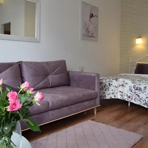 https://central-warsaw-apartments-krucza-apart.warsawhotelspoland.com